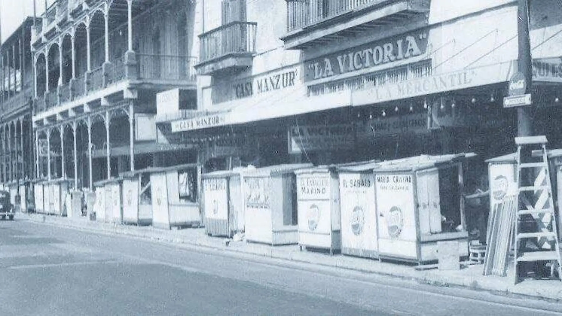 En la calle Benito Juárez inicio el tianguis con varios puestos | México en Fotos